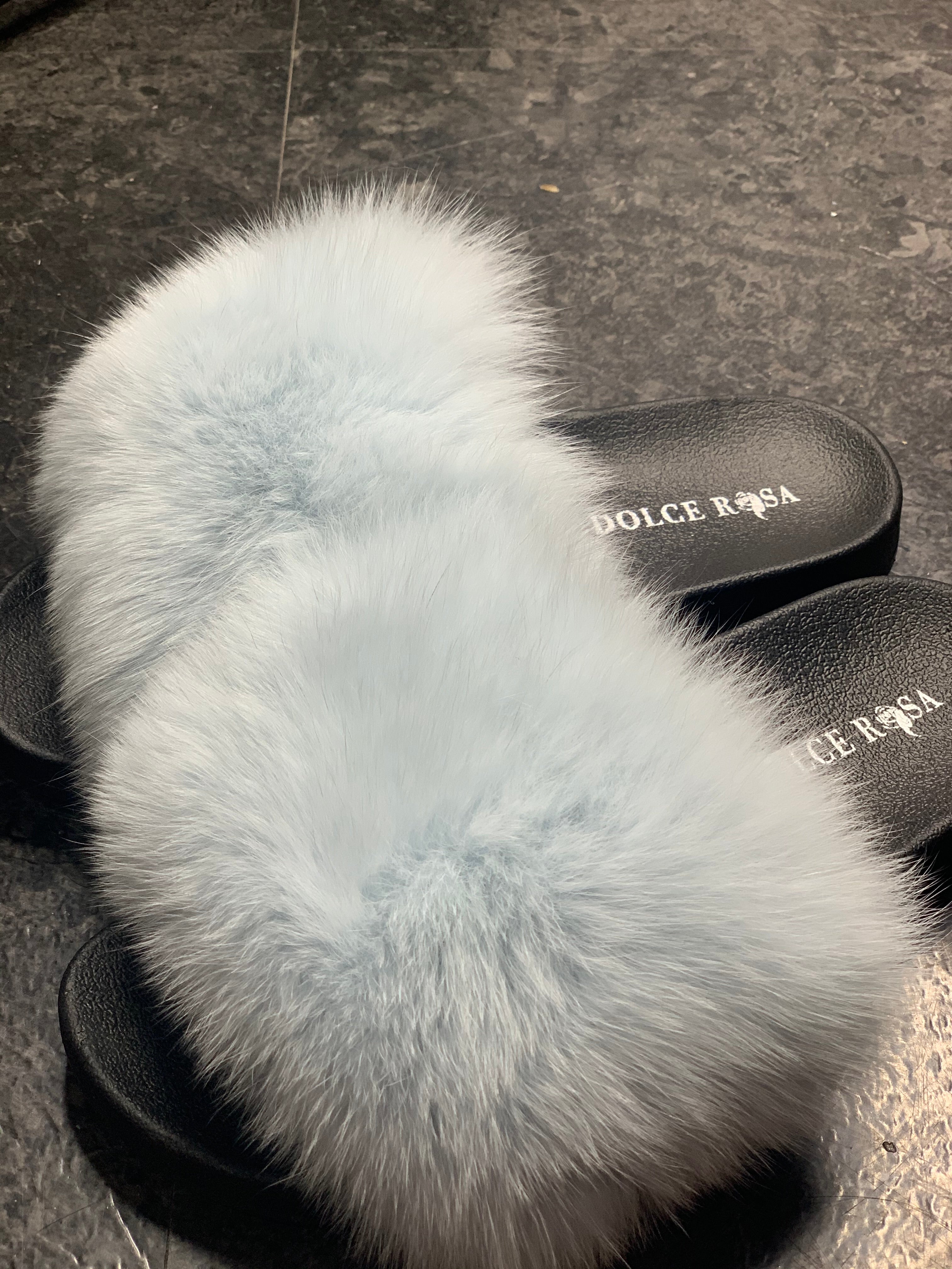 Fox Fur slides