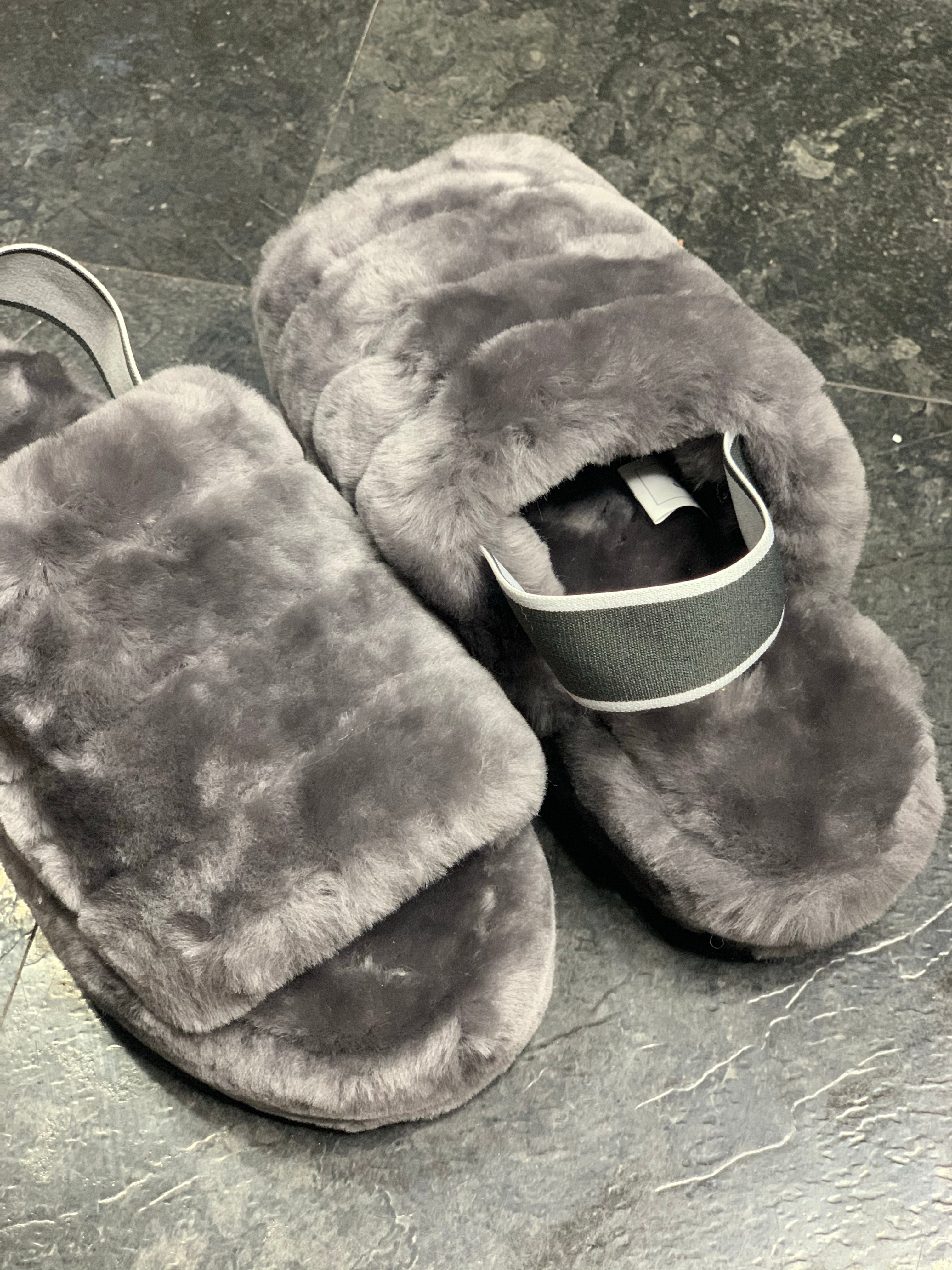 Petal Comfy slides
