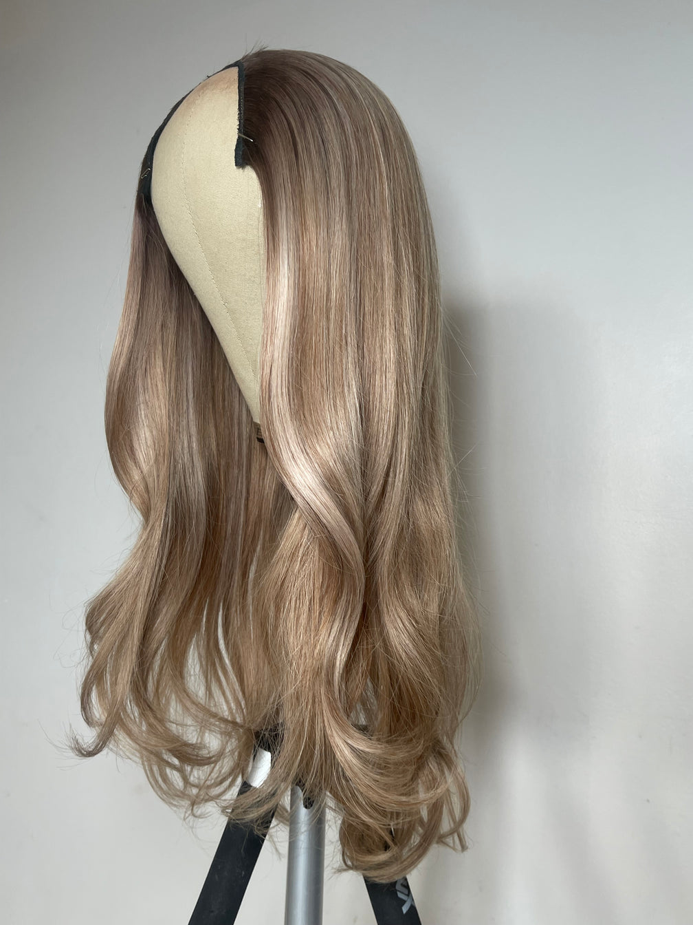 22” Alyssa Rose U-part wig